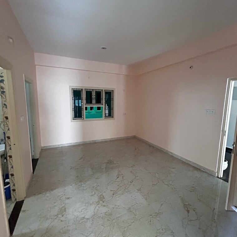 Room, sunderpur 2 Bedroom 1000 Sq.Ft. Apartment In Sunderpur Varanasi 9082263