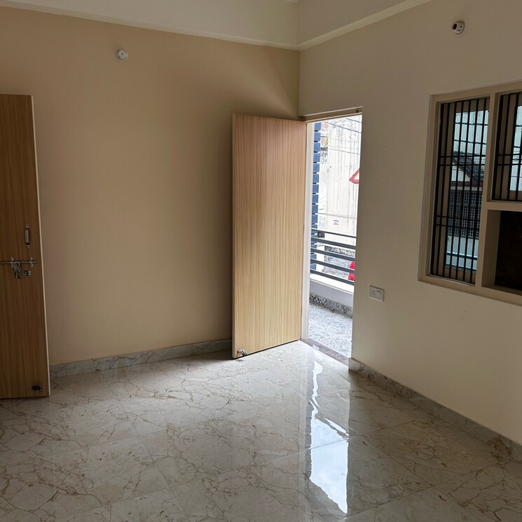 Room, sunderpur 2 Bedroom 1000 Sq.Ft. Apartment In Sunderpur Varanasi 9082263