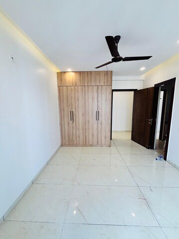 Building Lobby in 4 BHK Apartment at Rishita Manhattan, Gomti Nagar – for Rent