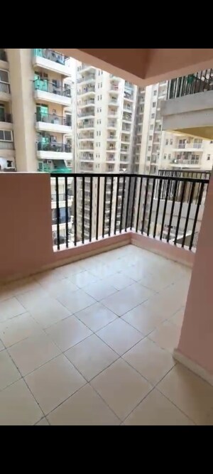 2 BHK Apartment For Sale in Gaur City 2 - 14th Avenue, Sector 16c Greater Noida