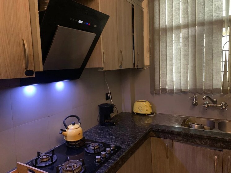 Kitchen, niti khand ii 3 Bedroom 112 Sq.Mt. Builder Floor In Niti Khand ii Ghaziabad 9081984