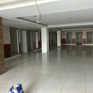Parking in  Office Space at Sector 17 – for Rent