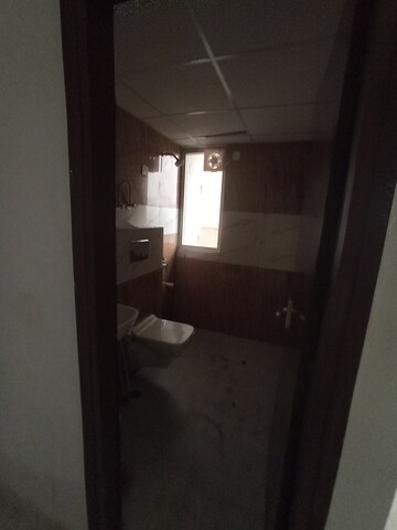 Parking in 3 BHK Apartment at Unnati Fortune The Aranya, Sector 119 – for Rent