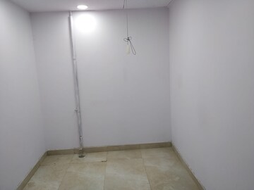  Shop For Sale in Galaxy Diamond Plaza, Sector 4 Greater Noida