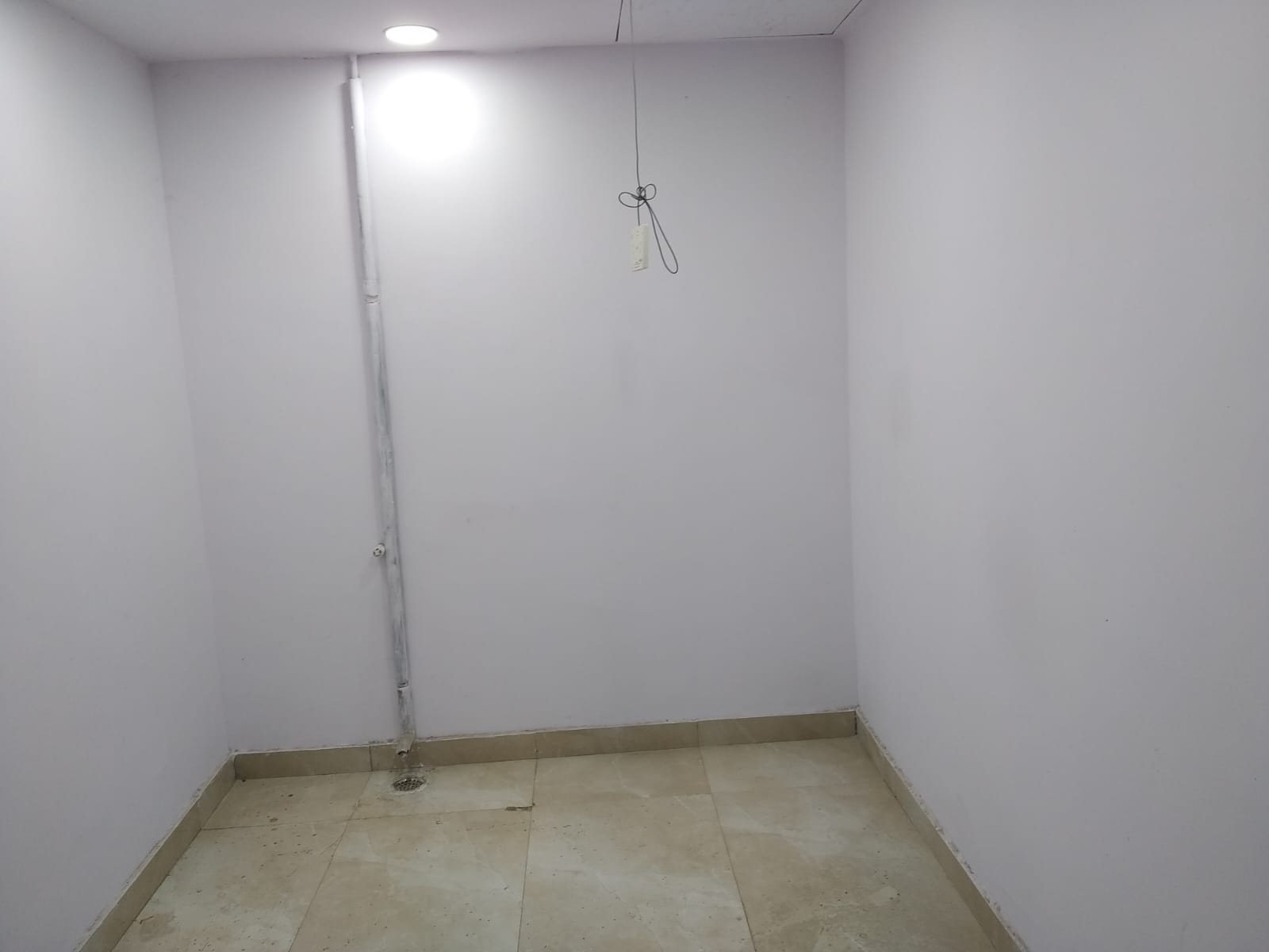 Retail Shop For Sale in Galaxy Diamond Plaza