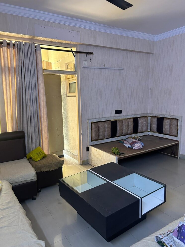 Living Room, ratan-pearls 3 Bedroom 949 Sq.Ft. Apartment In Sector 16 Greater Noida Greater Noida 9082357