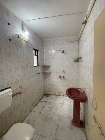Bathroom in 2 BHK Apartment at Pristine Fontana, Bavdhan – for Rent