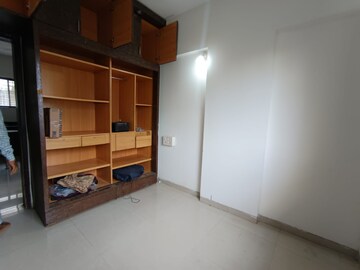 Room in 2 BHK Apartment at Shree Manibhadra Swapna Sankul, Rahatani – for Rent