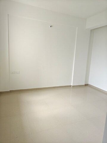 Room in 2 BHK Apartment at Peninsula Address One, Gahunje – for Rent