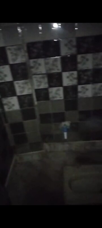Bathroom in 2 BHK Builder Floor at Maan Sona Apartments, Shahberi – for Rent