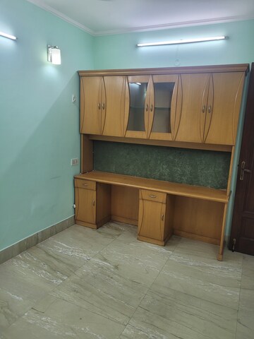 Furnished Amenities in 3 BHK Apartment at Ayaan Antariksh Apartment, Rohini – for Rent
