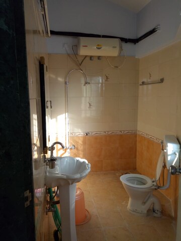 Bathroom in 2 BHK Apartment at Majestique Towers, Kharadi – for Rent