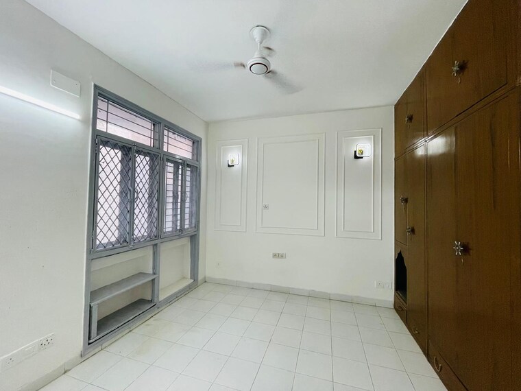 Room, dlf-the-ultima 3 Bedroom 2100 Sq.Ft. Apartment In Sector 81 Gurgaon 9082440