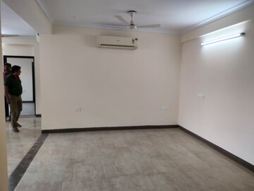 Room in 3 BHK Apartment at Bapu Nagar – for Rent