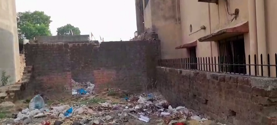 Plot For Sale in 300m From Chiraundi Road