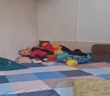 Bedroom in 2 BHK Apartment at Dadar East – for Rent