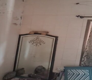 Bedroom in 2 BHK Apartment at Dadar East – for Rent
