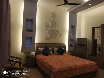 1 BHK Independent House For Rent in Sector 8