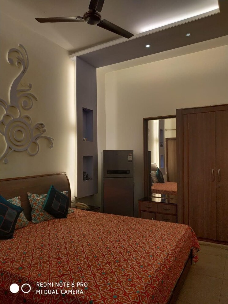Bedroom, sector 8 1 Bedroom 600 Sq.Ft. Independent House In Sector 8 Chandigarh 9082468