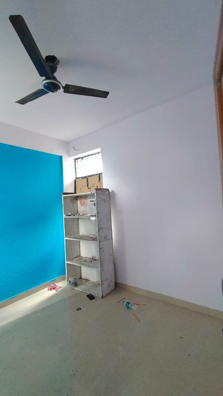 1.5 BHK Apartment For Sale in Ews Vedpura Apartment Noi