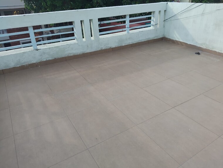 Room, sector 68 6+ Bedroom 4500 Sq.Ft. Independent House In Sector 68 Mohali 9082491