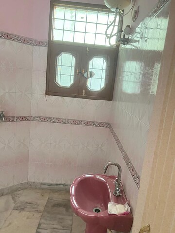 Furnished Amenities in 1 BHK Independent House at Sector 68 – for Rent