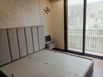Studio Apartment For Rent in Raja Park