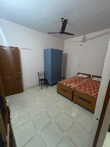 2 BHK Independent House For Rent in Sector 40