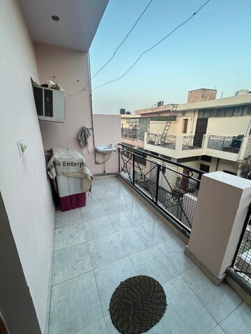 Balcony in 2 BHK Independent House at Sector 40 – for Rent