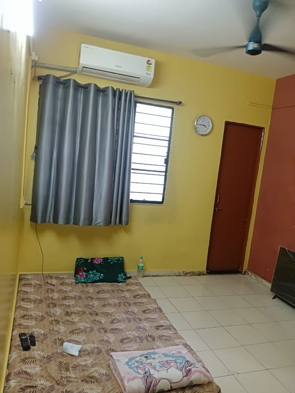 1 BHK + Extra Room Apartment For Sale in Swapnapurti Society