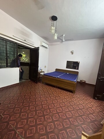 Bedroom in 1 BHK Builder Floor at Veera Safdarjung Enclave, Safdarjung Enclave – for Rent