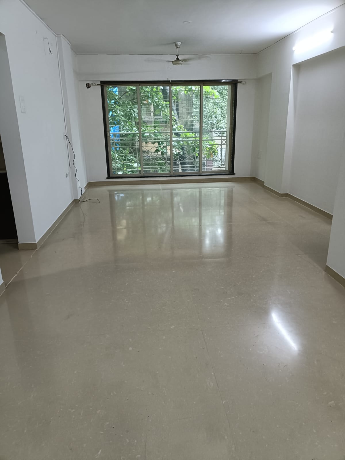 3 BHK 1200 Sq.Ft. Apartment in Emerald Heights