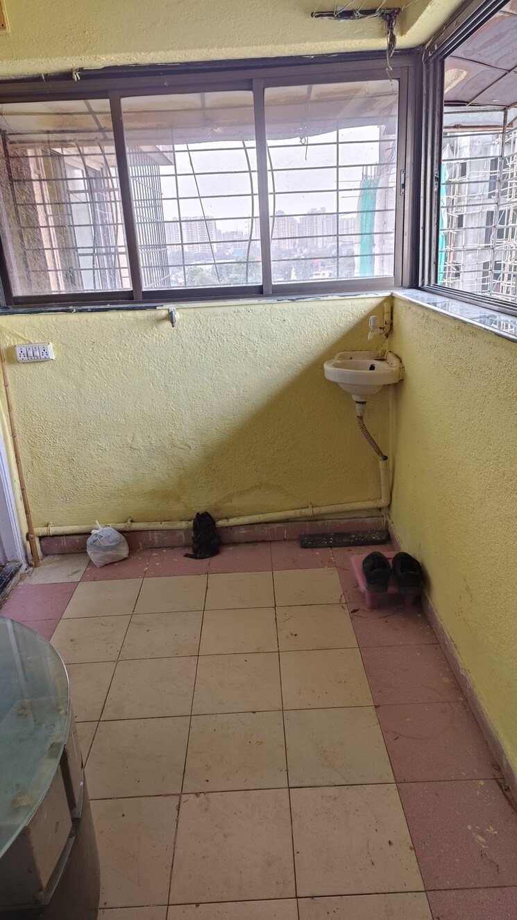 Other, govandi east 2.5 Bedroom 370 Sq.Ft. Apartment In Govandi East Mumbai 9082593