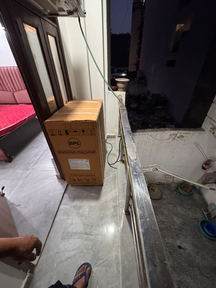 Living Room, freedom fighters enclave 1 Bedroom 450 Sq.Ft. Builder Floor In Freedom Fighters Enclave Delhi 9082637