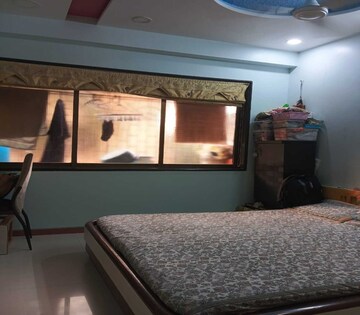 Bedroom in 3 BHK Apartment at Parel – for Rent