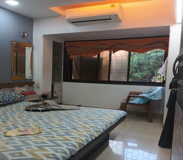 Bedroom in 3 BHK Apartment at Parel – for Rent