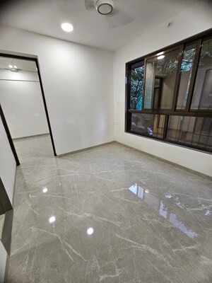 Room in 1 BHK Apartment at Vikhroli East – for Sale