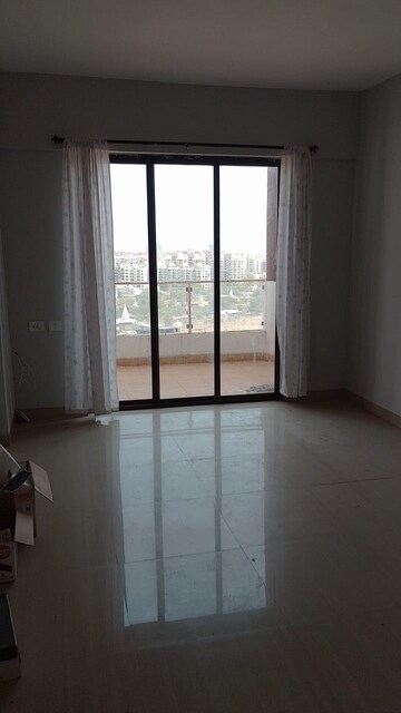 Room in 1 BHK Apartment at Ratan Neptune, Hadapsar – for Sale