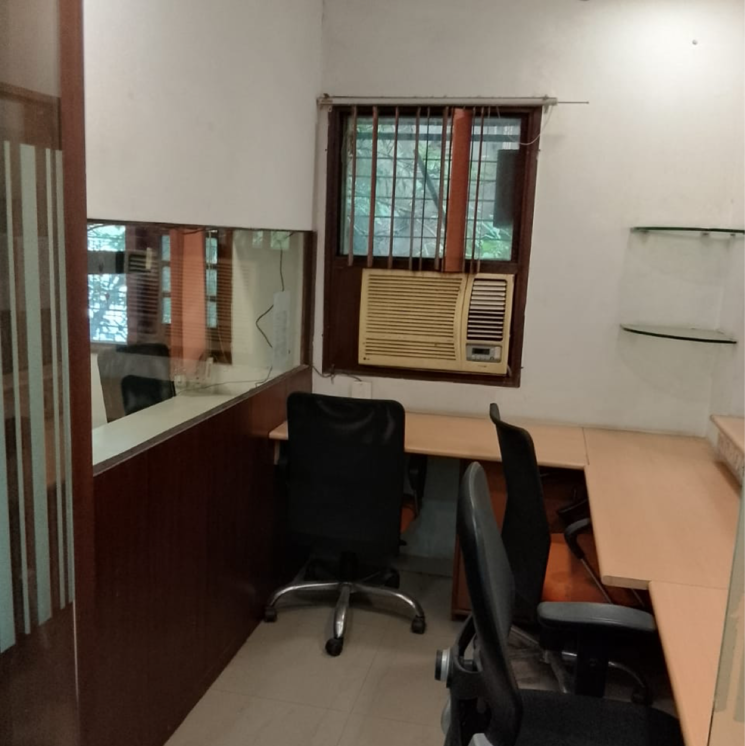 Team Area, south extension i Commercial Office Space 2600 Sq.Ft. In South Extension I Delhi 9082759