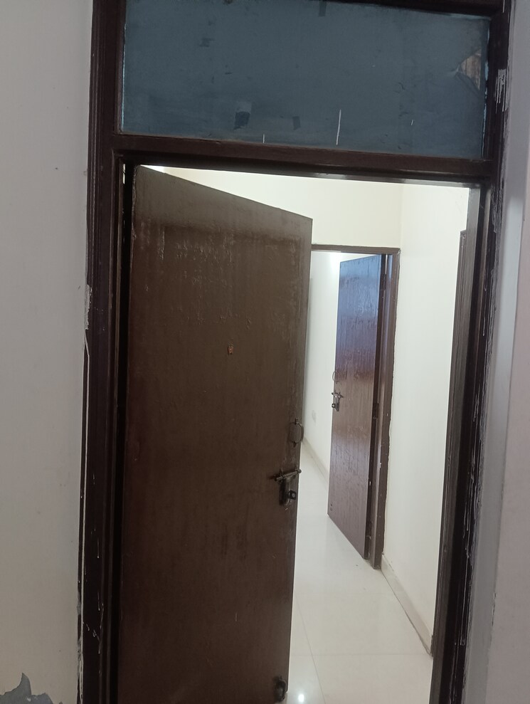 Other, hargobind enclave 3 Bedroom 120 Sq.Yd. Builder Floor In Hargobind Enclave Delhi 9082825