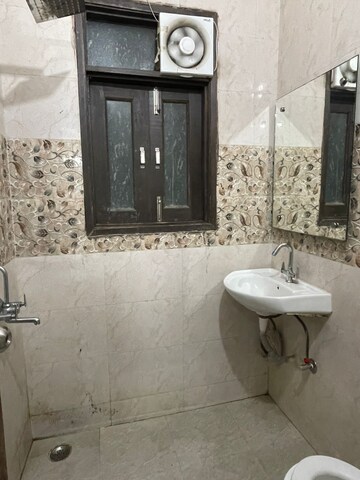 Attached Bathroom in 1 BHK Builder Floor at Freedom Fighters Enclave – for Rent