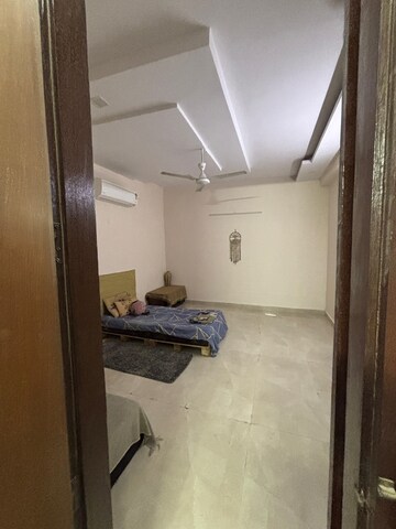 3 BHK Builder Floor For Rent in Green Fields Colony
