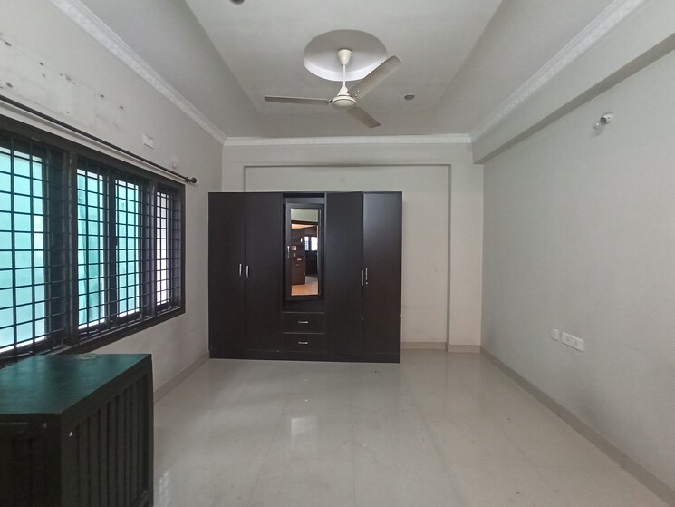 Room, venkat-enclave-hitech-city 3 Bedroom 2100 Sq.Ft. Apartment In Hi Tech City Hyderabad 9082866