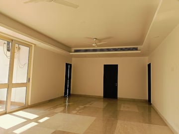 3 BHK Apartment For Rent in Mahagun Mezzaria, Sector 78