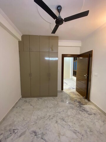 Room in 2 BHK Builder Floor at Gaur City 4th Avenue, Sector 4 Greater Noida – for Sale