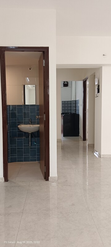3 BHK Apartment For Rent in Lodha Amara, Kolshet Road