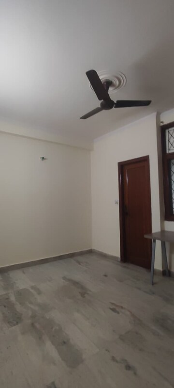 Room in 2 BHK Builder Floor at Malviya Nagar – for Rent