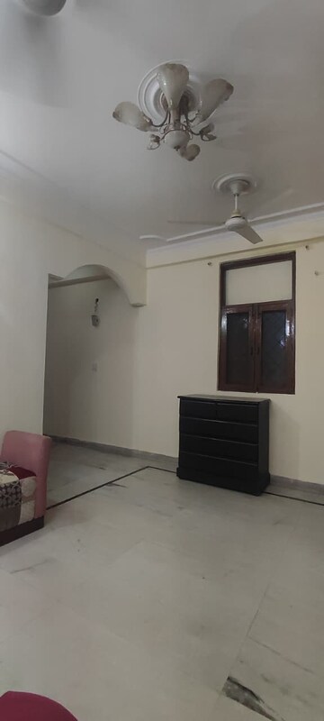 Room in 2 BHK Builder Floor at Malviya Nagar – for Rent