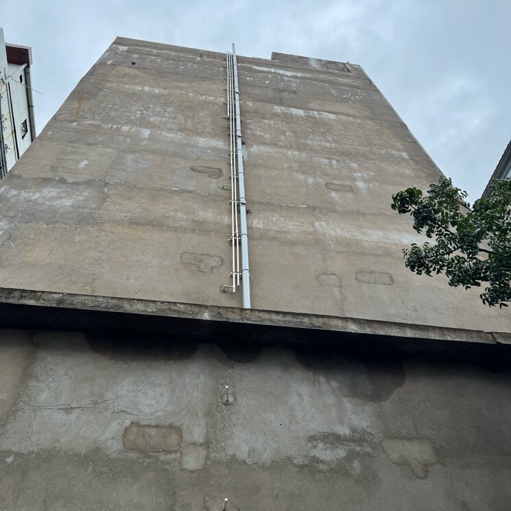 Room, madhapur Commercial Shop 25000 Sq.Ft. In Madhapur Hyderabad 9082977