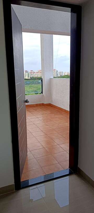  2 BHK Apartment at Ratan Neptune, Hadapsar – for Rent